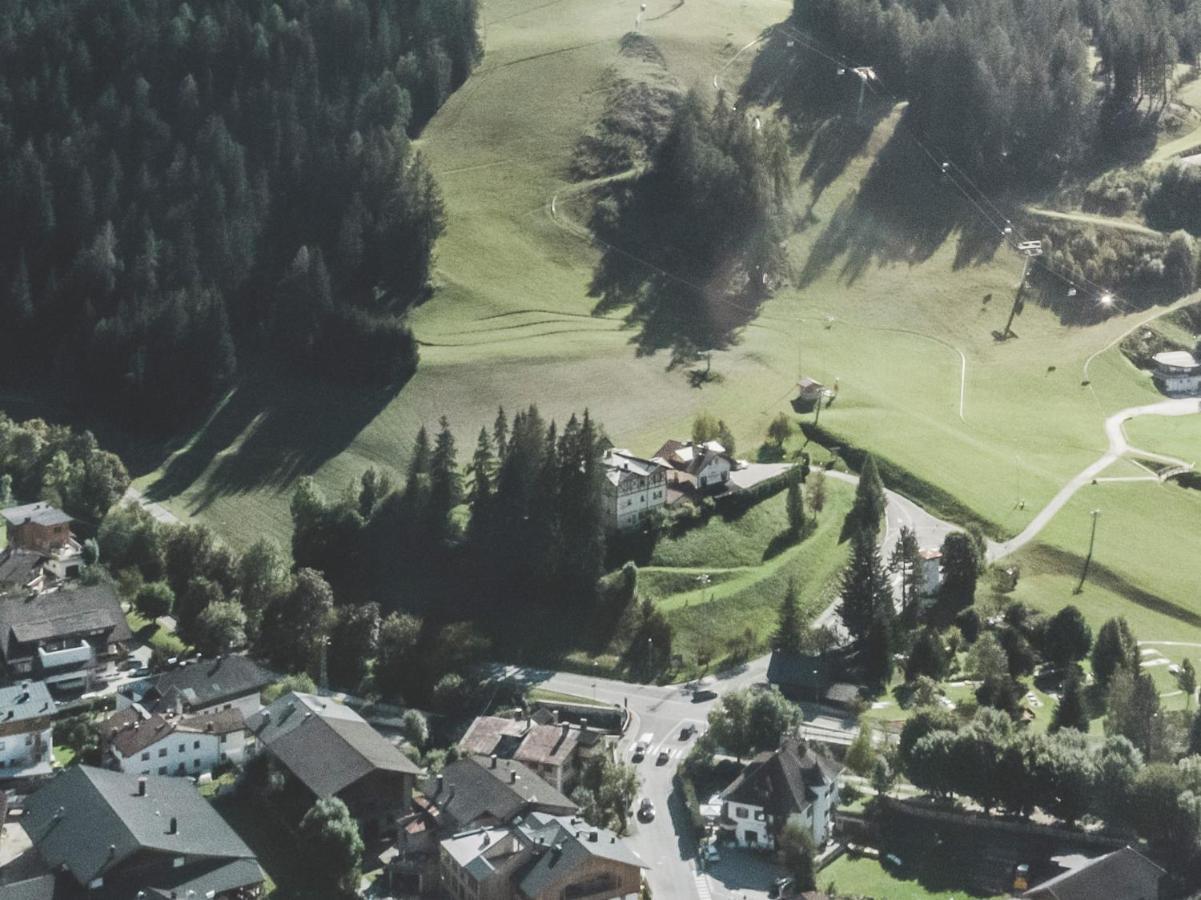 Hotel Villa Waldheim San Candido Dış mekan fotoğraf