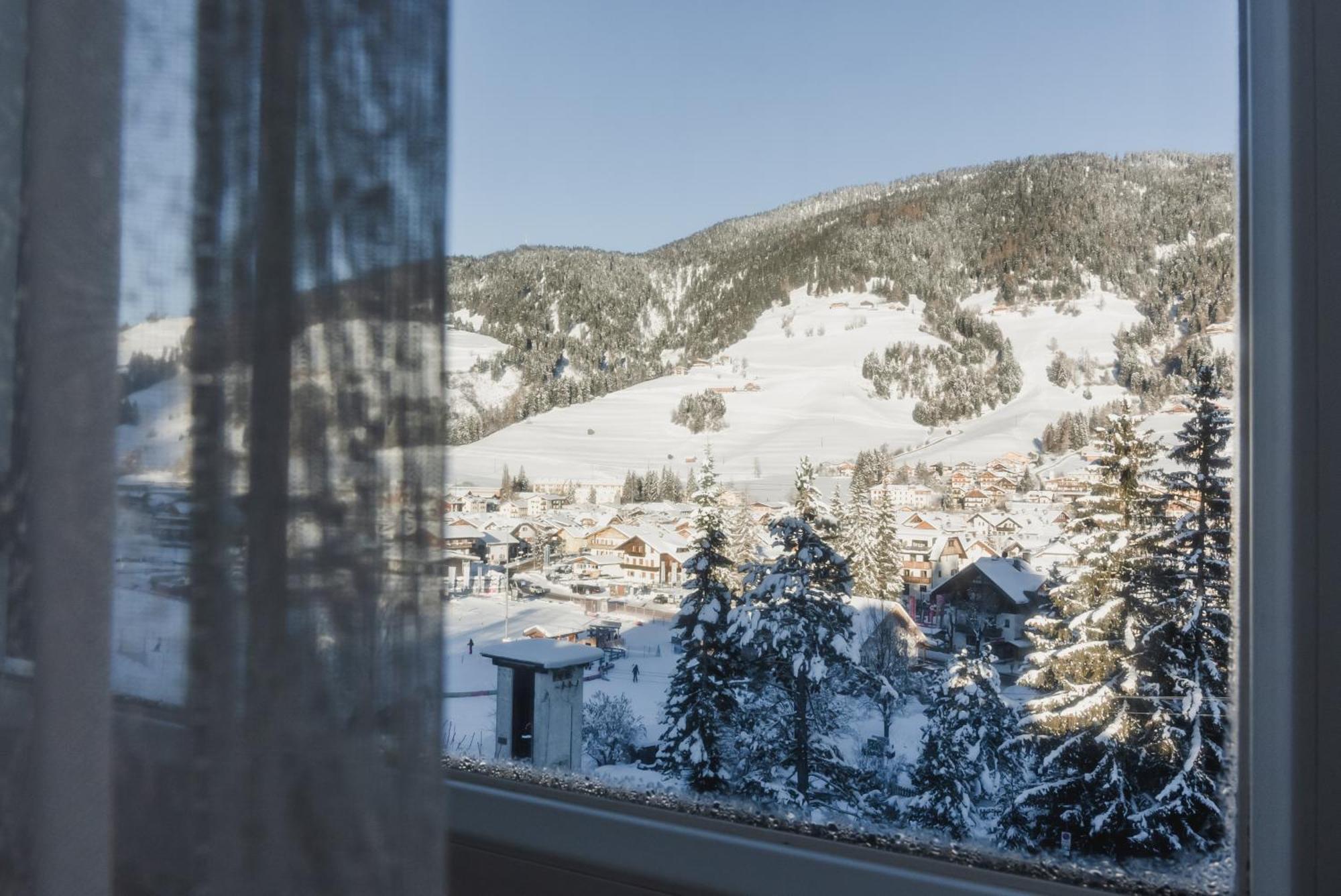 Hotel Villa Waldheim San Candido Dış mekan fotoğraf